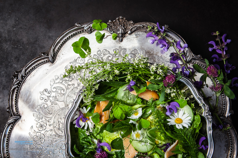 Fränkischer Wiesensalat Mit Geräucherter Forelle #Kunstkochen Für Städelmuseum Und Alnatura (Werbung)